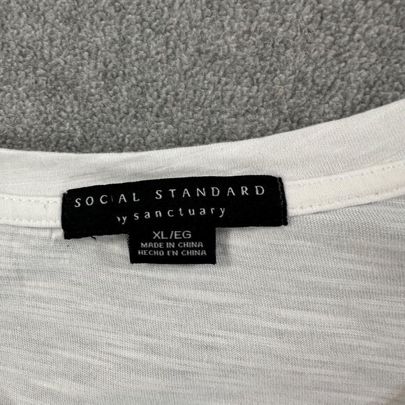 Social Standard by Sanctuary Knotted Hem Tee Shirt Women's XL White Short Sleeve - Picture 4 of 7